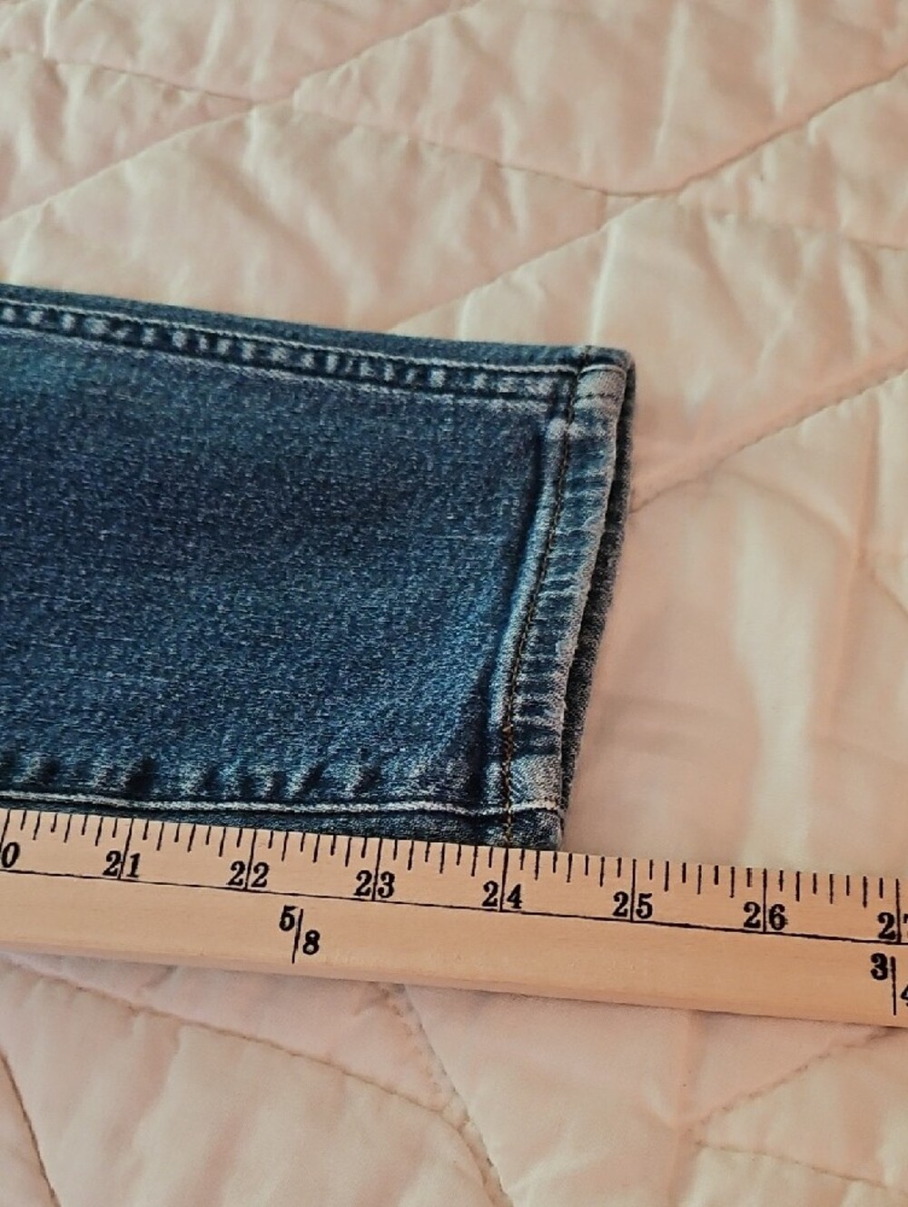 Madewell- 10" High Rise Skinny Crop Faded Denim- Size 27 - Picture 5 of 7